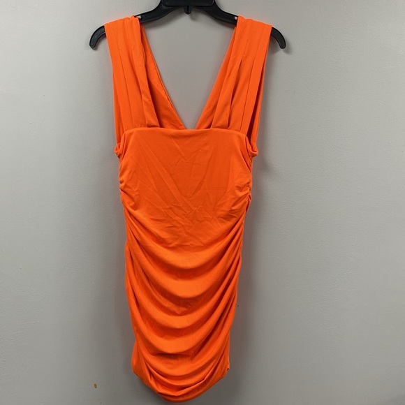 Ladies Dress - Picture 2 of 4